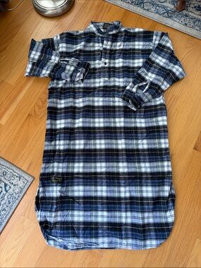 The Vermont flannel company long night shirt Campbell unisex plaid